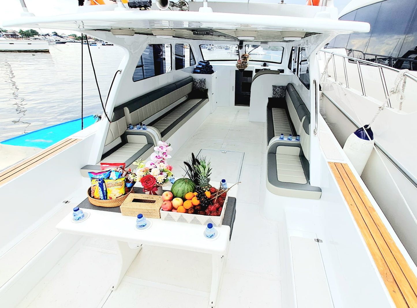 Monohull Seaview 8H