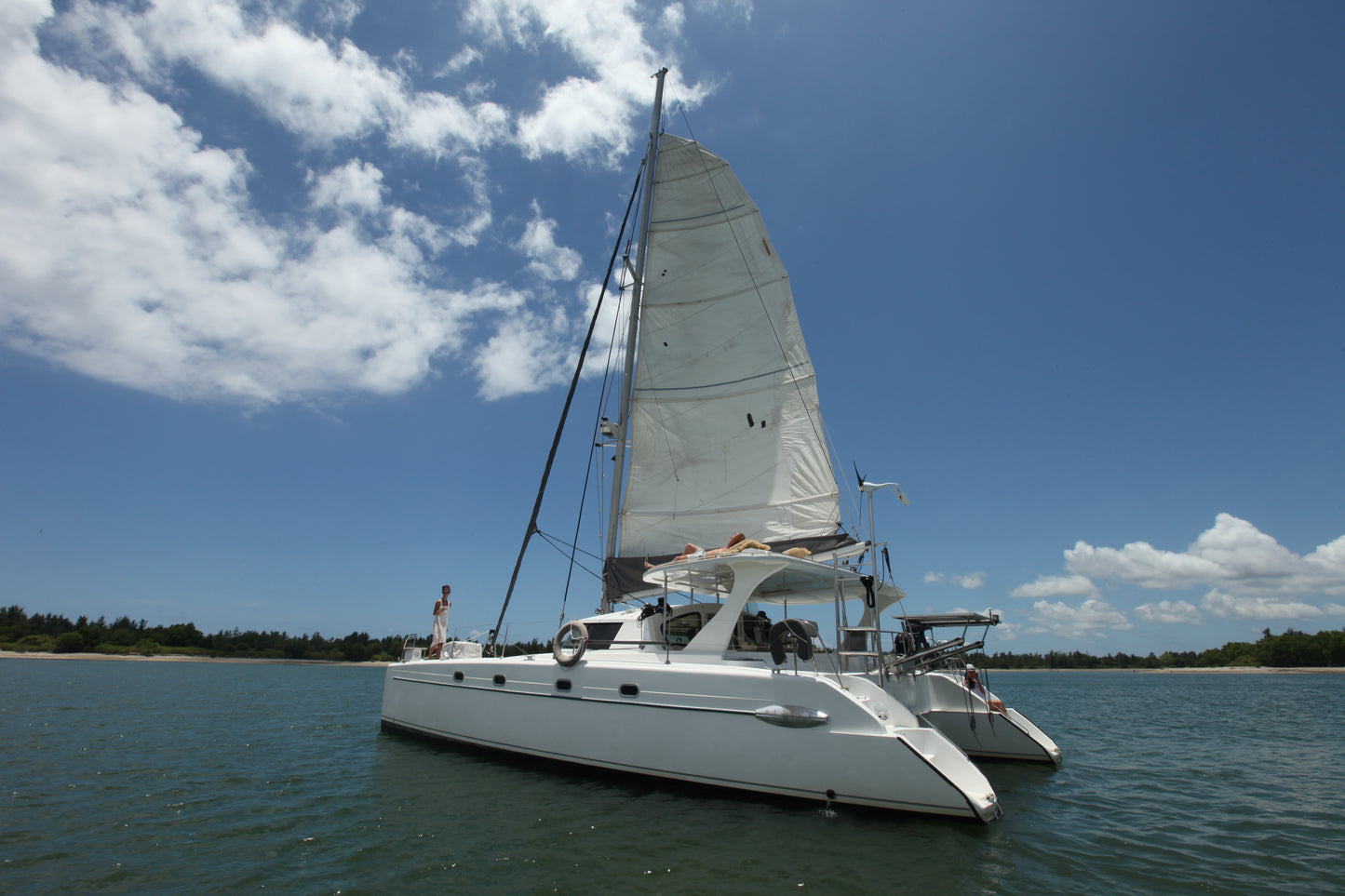 Catamaran JEM 8H