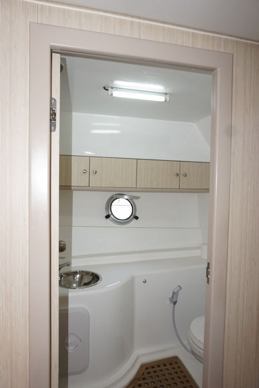 Monohull Aqua-001 8H