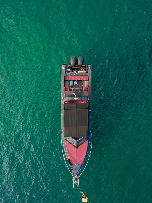 Monohull Queen 10 8H