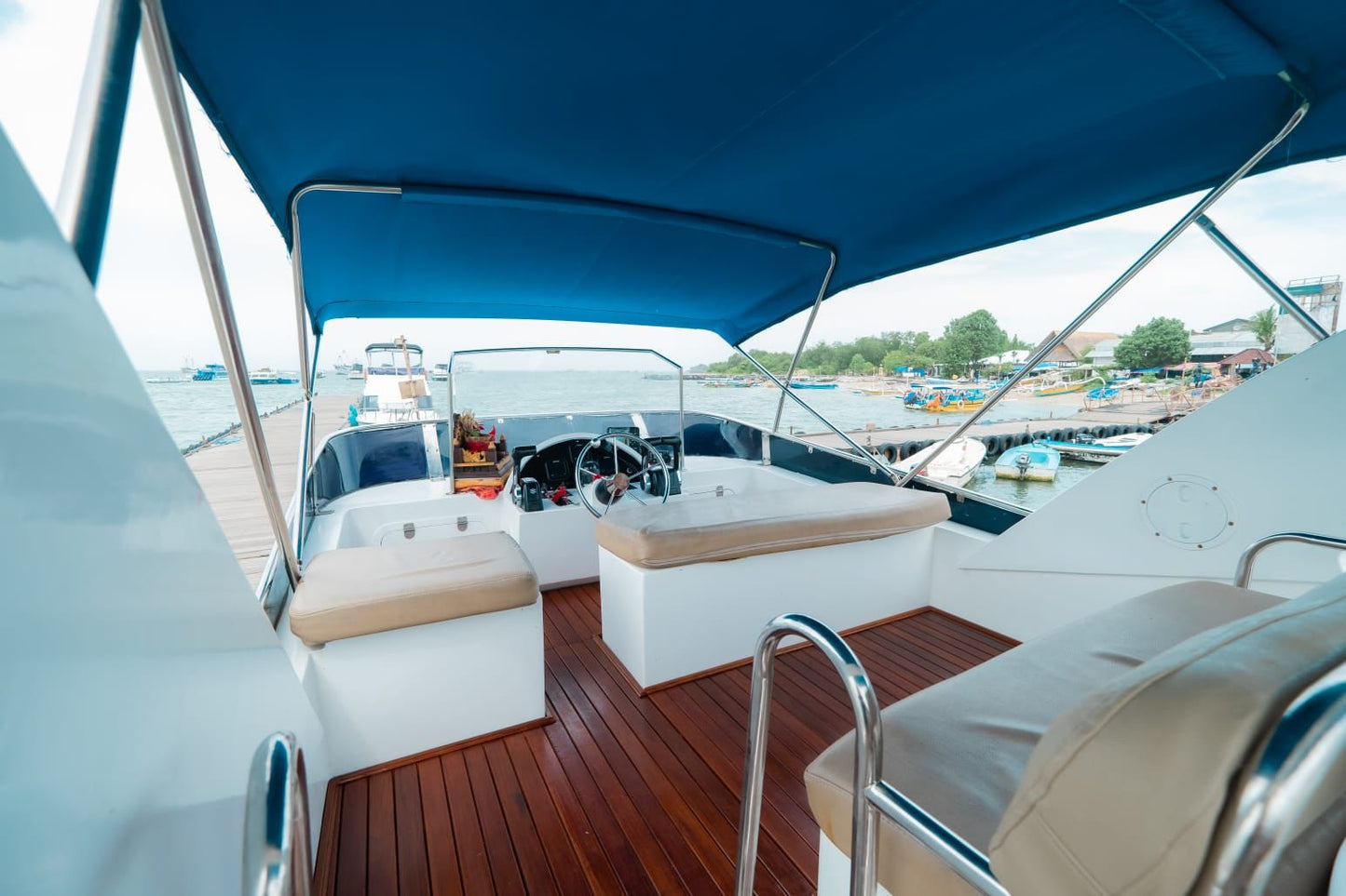 Monohull Queen 18 8H